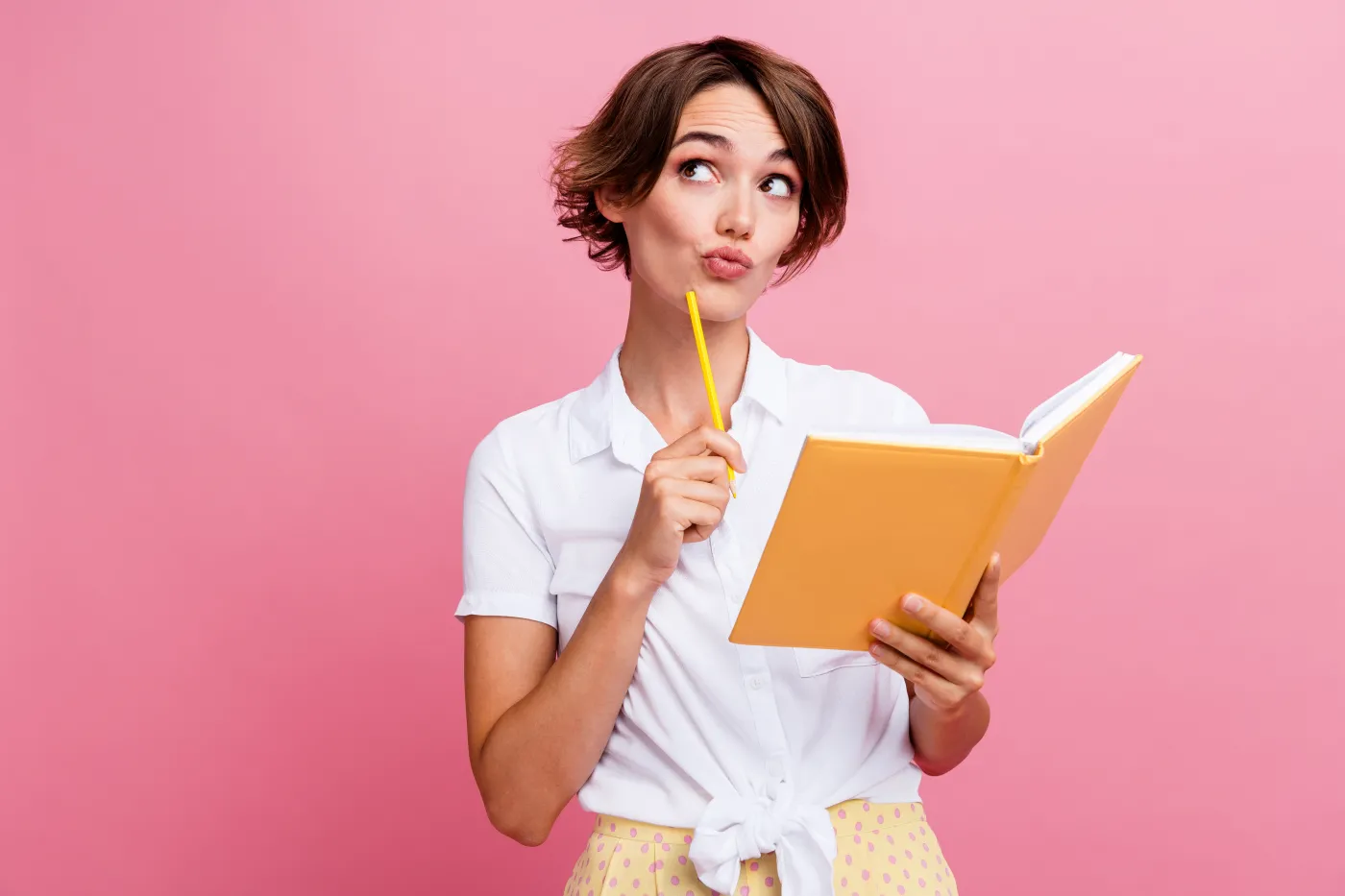 "Stąd" czy "z tąd"? QUIZ. Polacy masowo popełniają te błędy. Ty też?