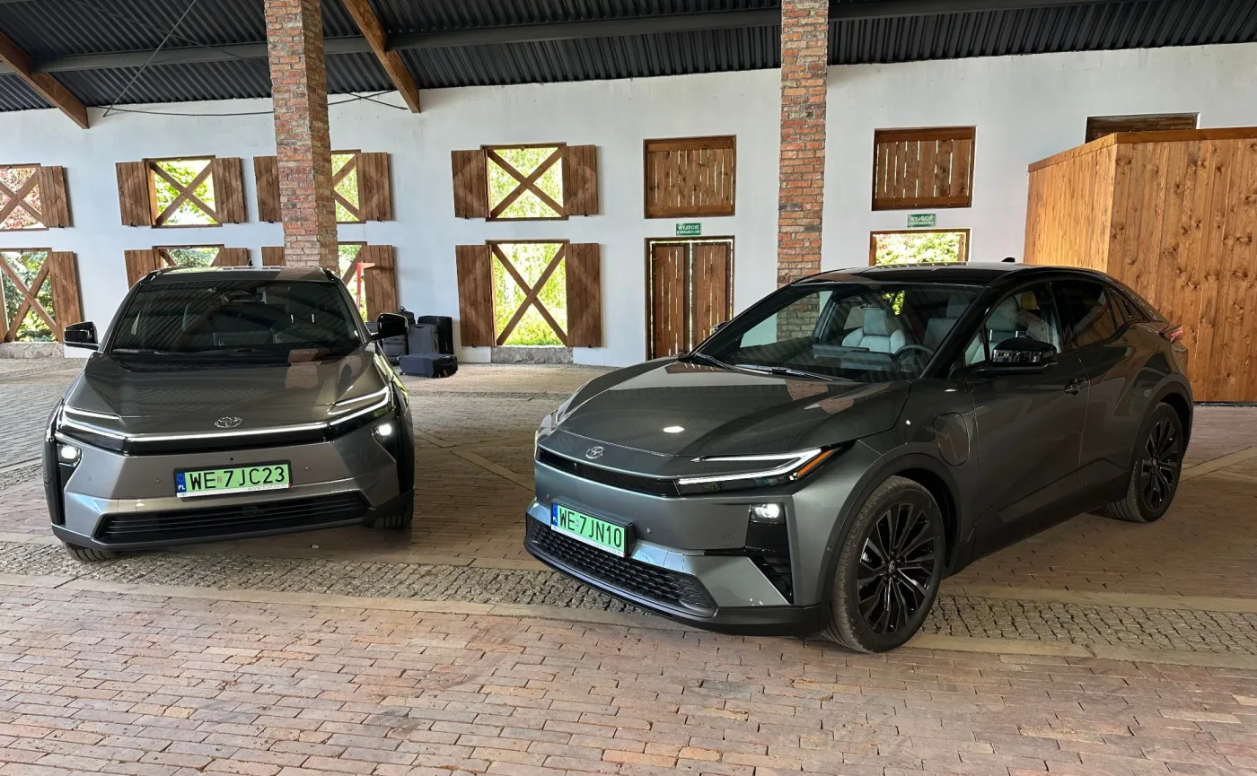 Nowa Toyota bZ4X i C-HR+