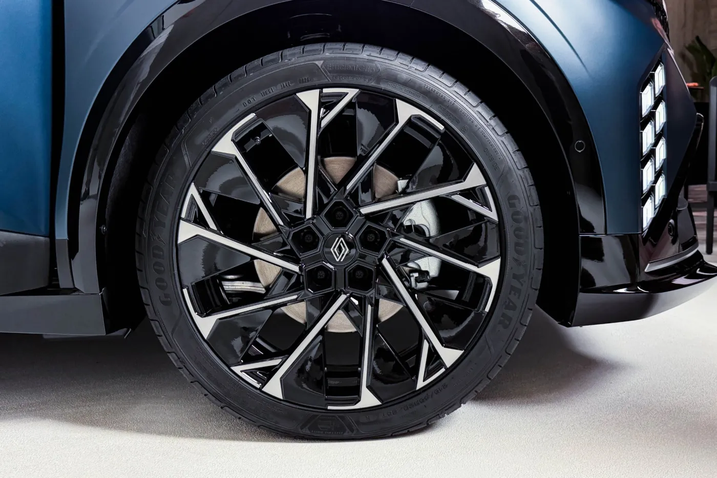 Renault Megane E-Tech 2026