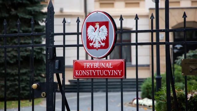 Prezydent Nawrocki blokuje ślubowanie sędziów TK. Komisja Wenecka wydała opinię w tej sprawie
