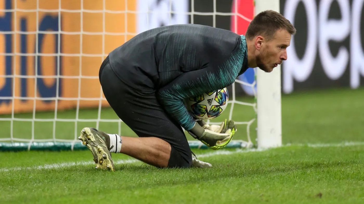 Neto wraca do Juventusu. Zastąpi kontuzjowanego Kamila Grabarę