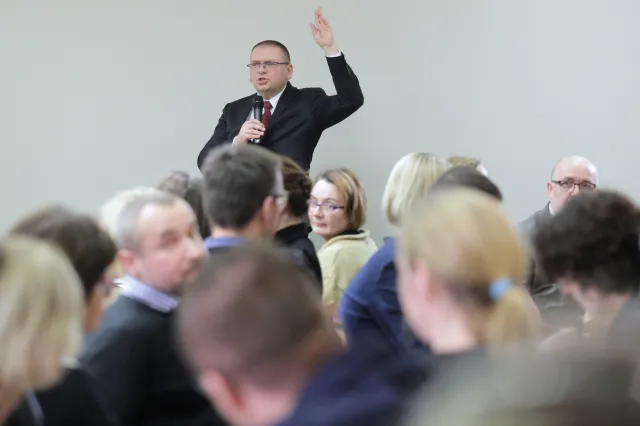 Popis arogancji Nawackiego może być iskierką przyłożoną do lontu [FELIETON]