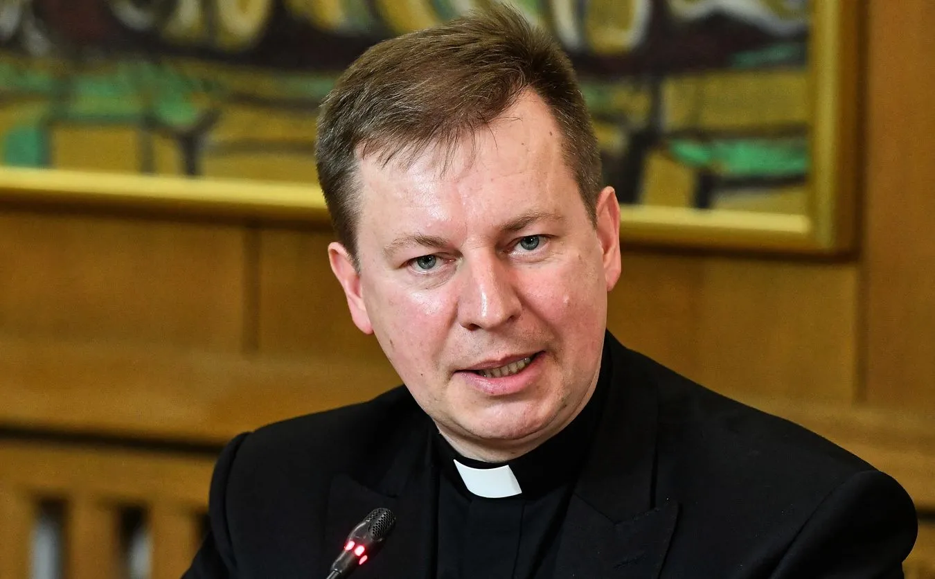 Rzecznik Episkopatu: Niewyobrażalne, abyśmy nie modlili się w naszych kościołach