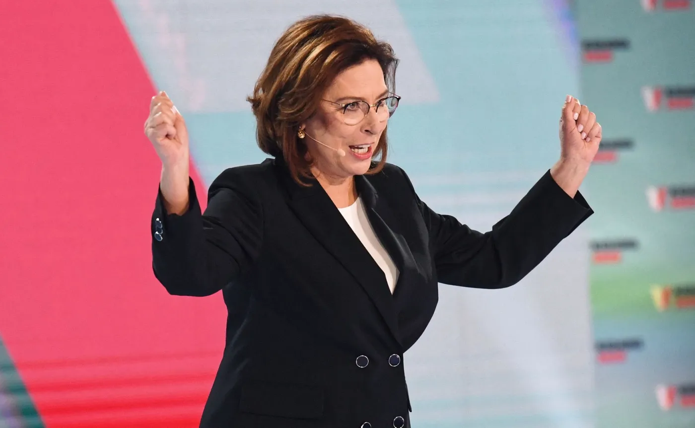 W nocy zniszczono banery Kidawy-Błońskiej. Policja szuka sprawców