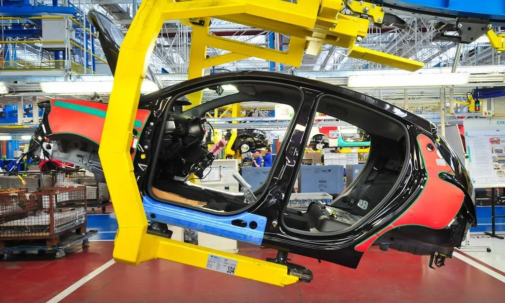 FCA radykalnie tnie wynagrodzenie. W Polsce chodzi los o 9 tys. pracowników