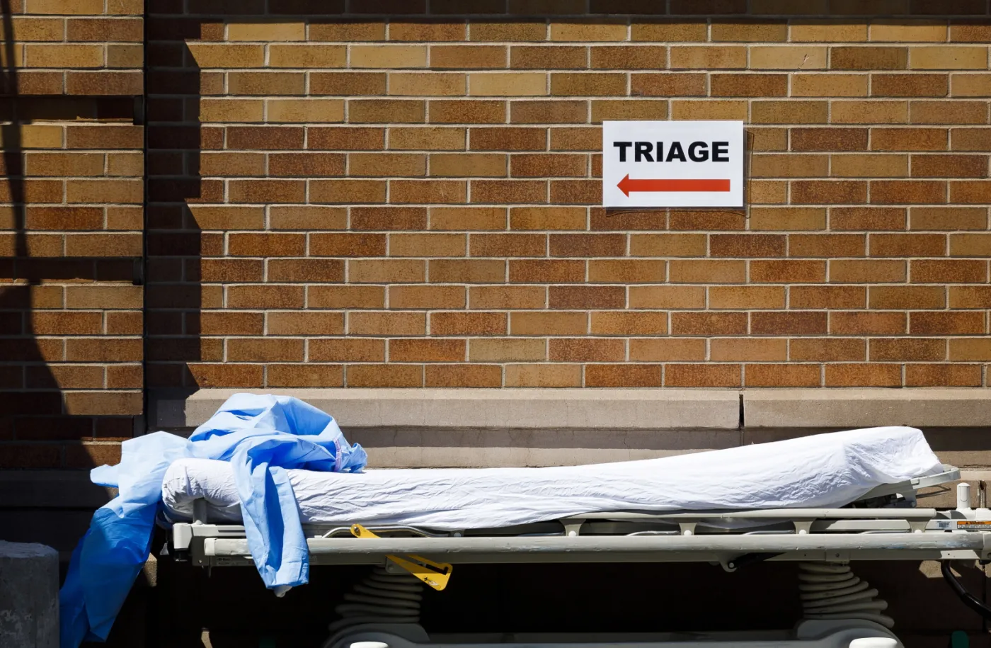 Najtragiczniejsza doba pandemii w Nowym Jorku. Zmarło 799 osób