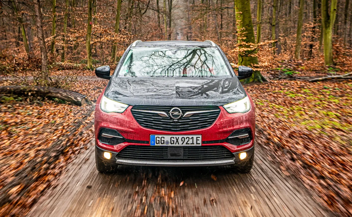 opel-grandland-x-hybrid4-12591254.jpg