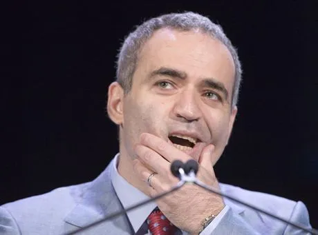 Słynny szachista i rywal Putina boi się o życie