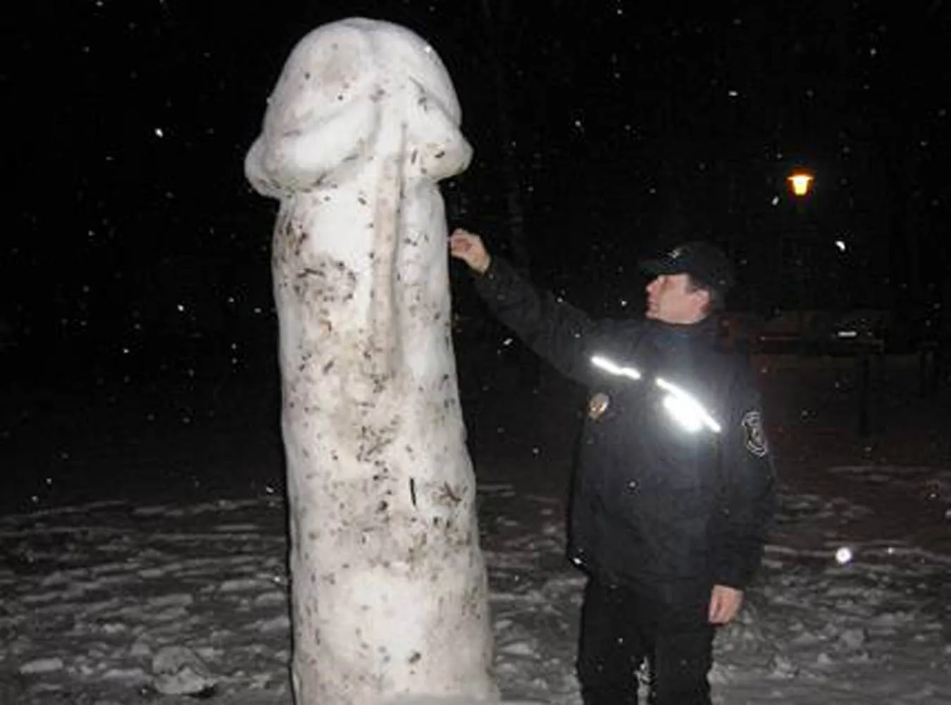 Zobacz atak śnieżnych penisów