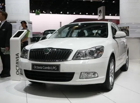 fr_skoda_octavia_lp_247177a_1000716.jpg