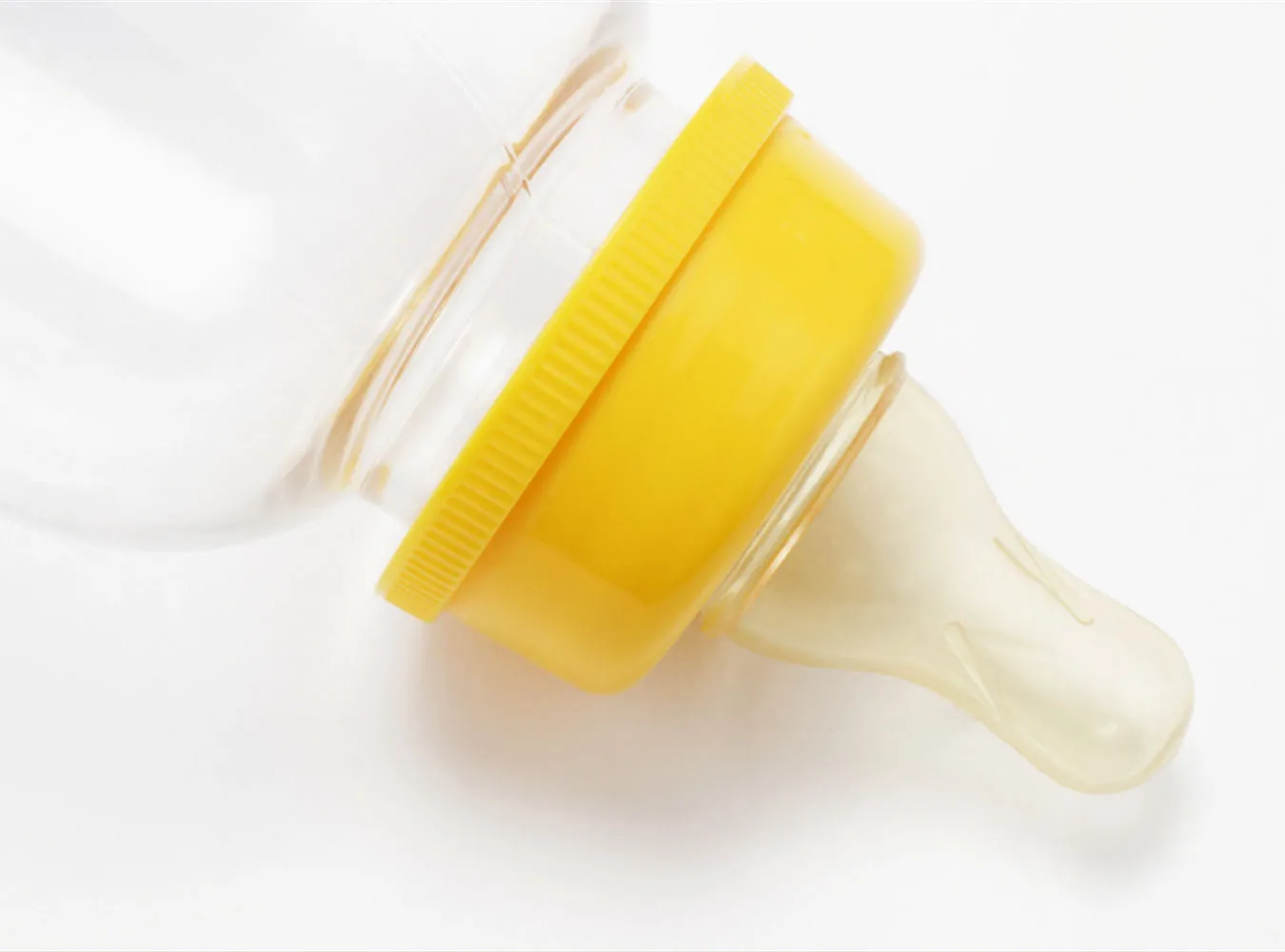 Idzie pod sąd, bo smoczek dławił noworodka