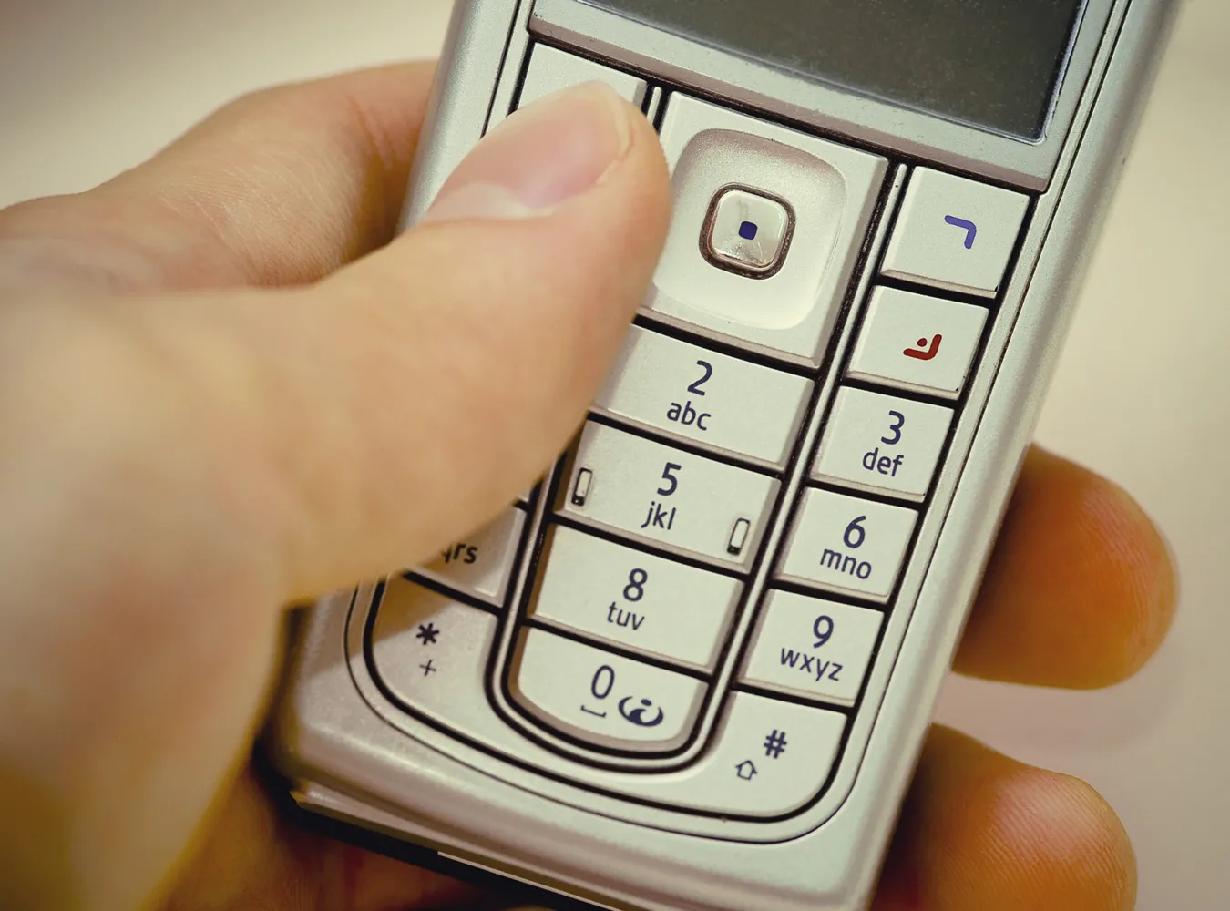 Rozwiódł się przez SMS