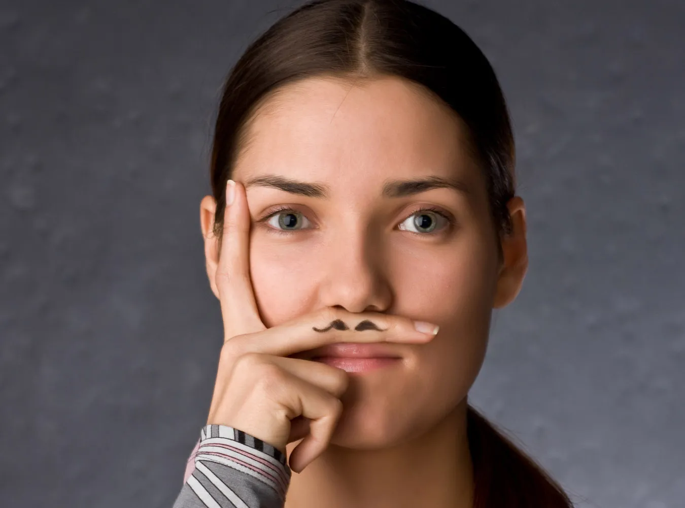 Wąsy babie nie przystoją