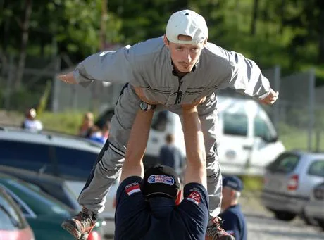 ZAKOPANEZAWODY W SKOKACH NARCIARSKICH O PUCHAR DOSKONALEGO MLEKANZ ADAM MALYSZ2007 06 23FOT MACIEJ GILLERT OPTIK 13