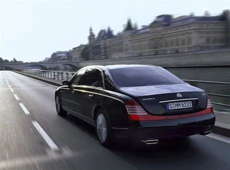 maybach_w_5_2_sekundy_1491a_1357830.jpg
