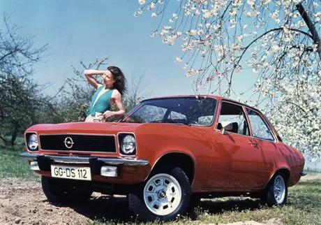 opel_ascona_a_luxus_z_3016a_1374042.jpg
