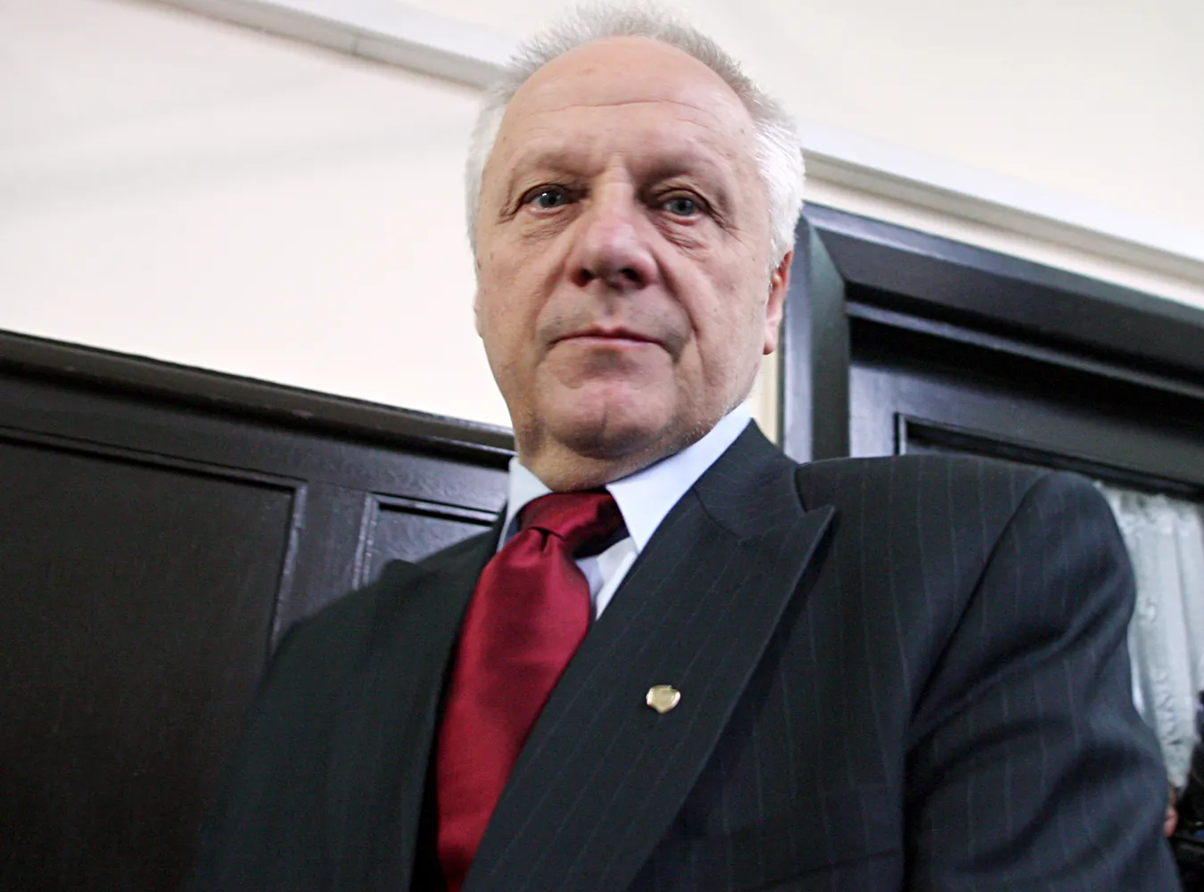 Radio Maryja musi zapłacić Niesiołowskiemu