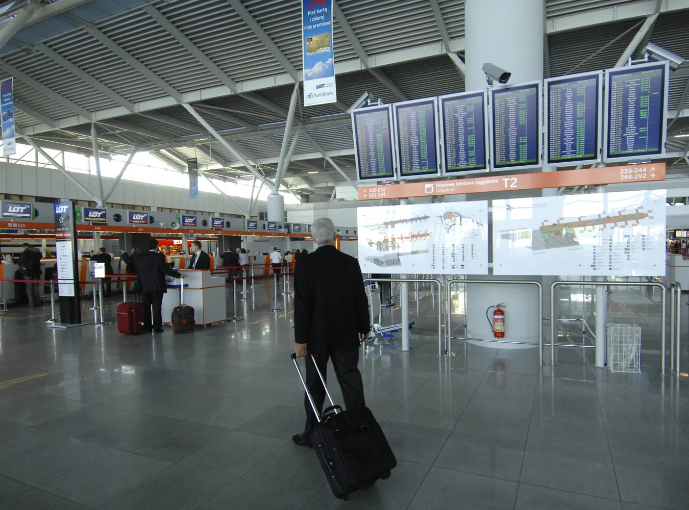 Nie ma fali powrotów Polaków z emigracji