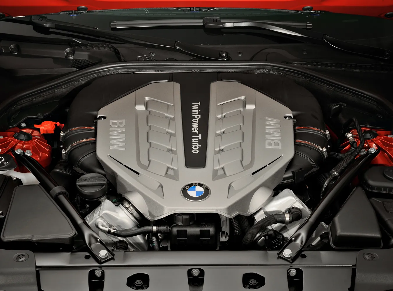 1893204-bmw-serii-6-p90071805-highres.jpg