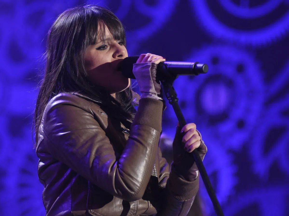 Sara Chmiel – nowa wokalistka zespołu Łzy