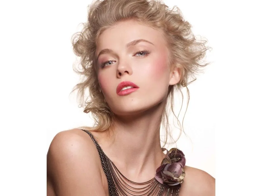 1832793-wiosenny-makijaz-od-smashbox.jpg