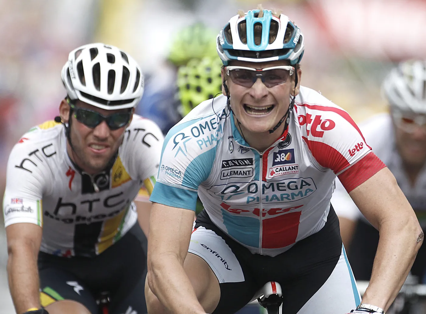 Greipel wjeżdża na metę przed Cavendishem