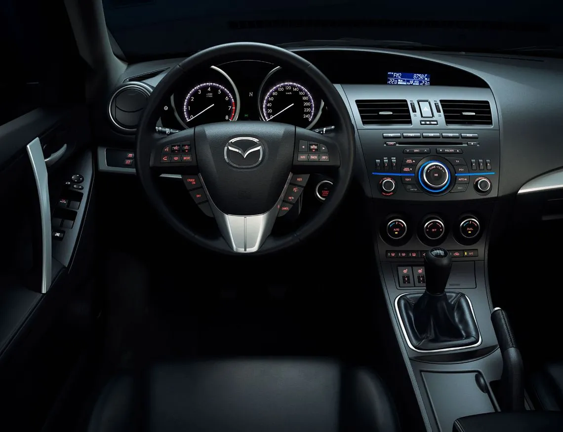 2569577-mazda3-fl-5hb-mt-int-7-jpg72.jpg