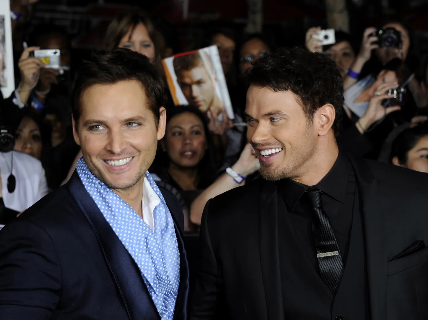 2735650-peter-facinelli-i-kellan-lutz.jpg