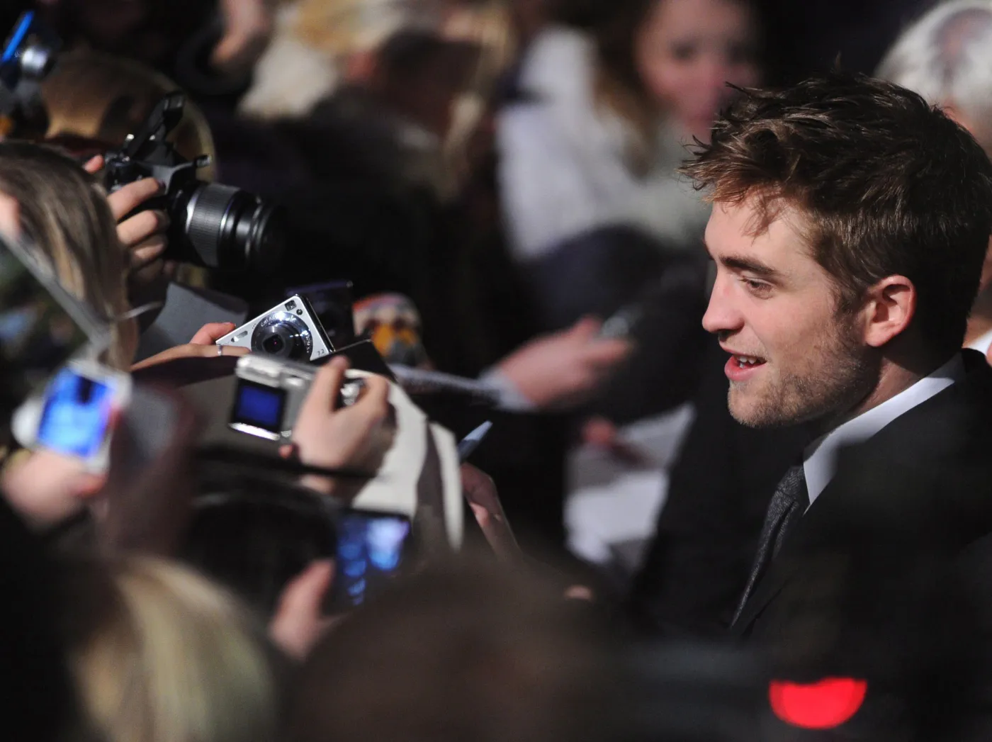 2765368-robert-pattinson-w-berlinie.jpg