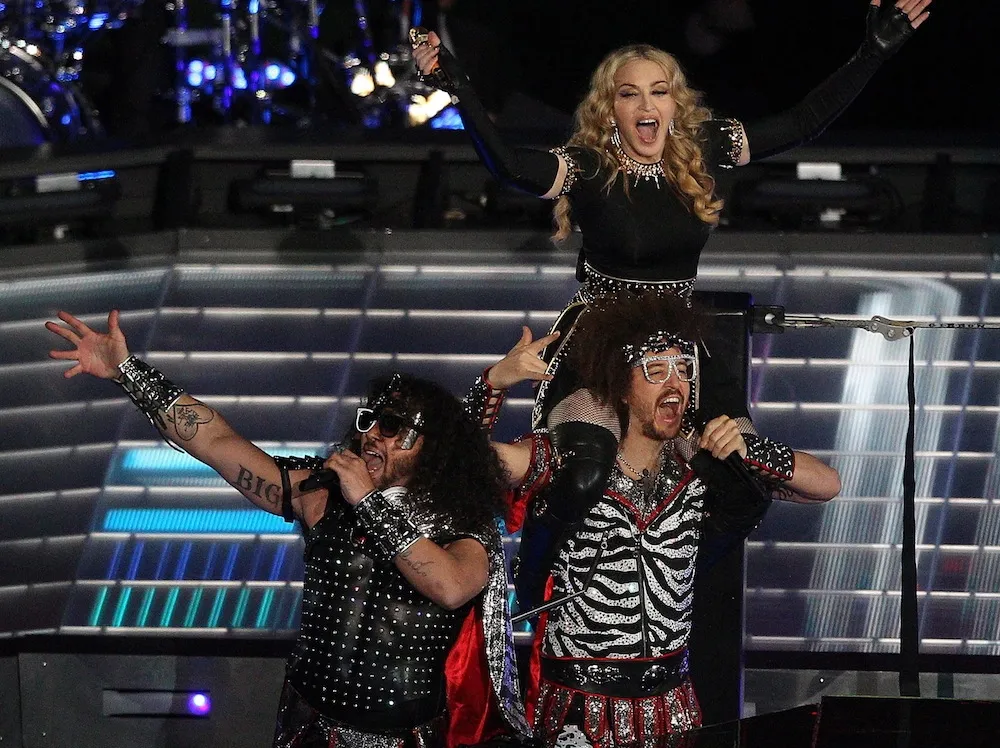 3053666-madonna-i-lmfao-na-super-bowl.jpg