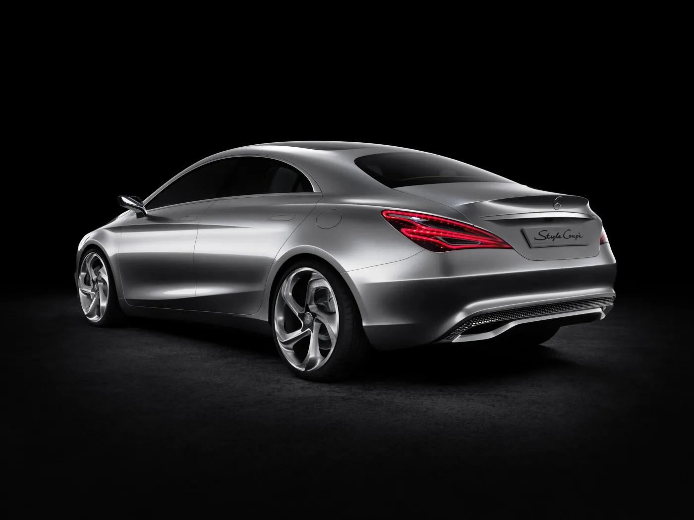 3384516-mercedes-concept-style-coupe.jpg