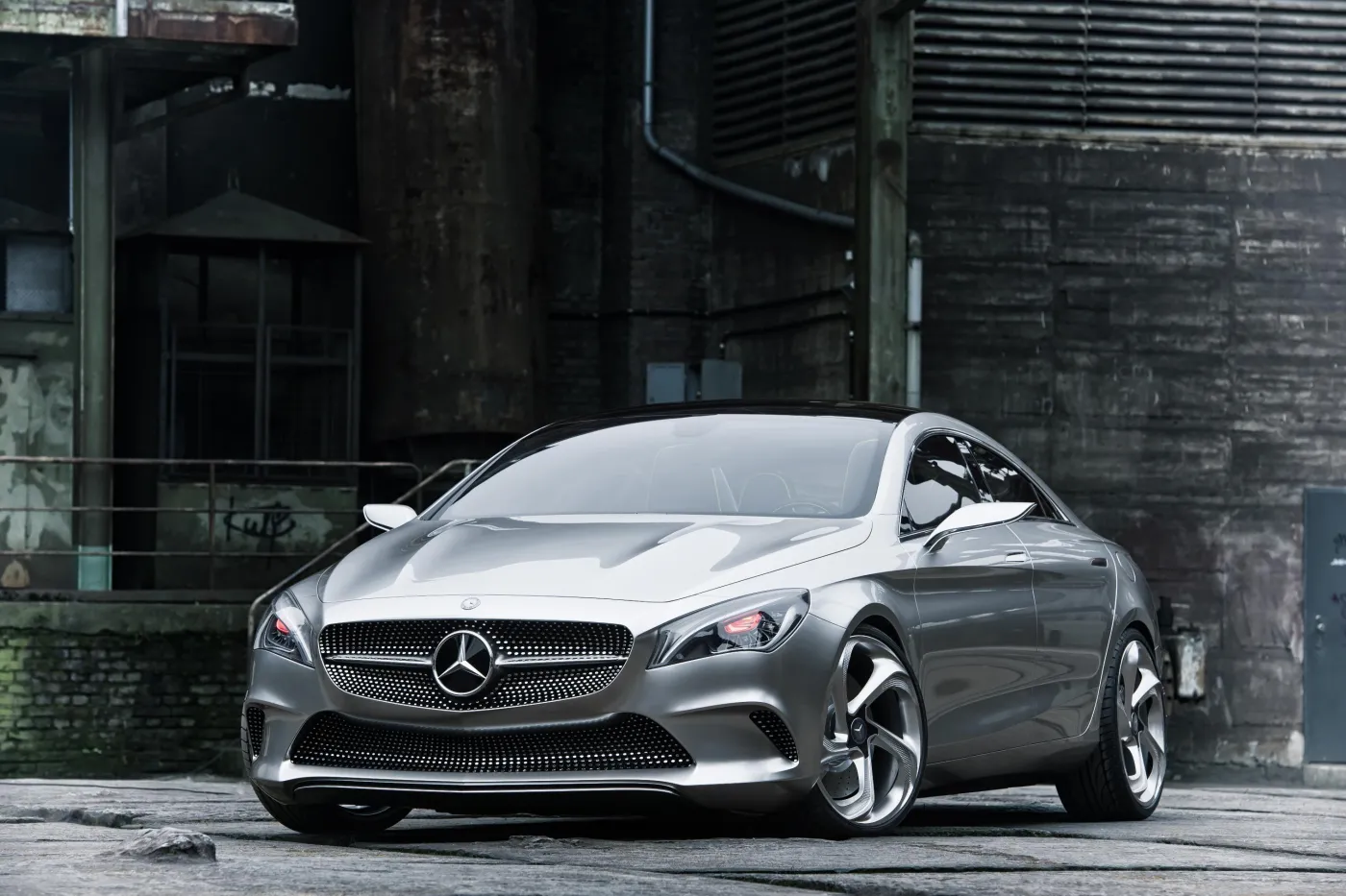 3384545-mercedes-concept-style-coupe.jpg
