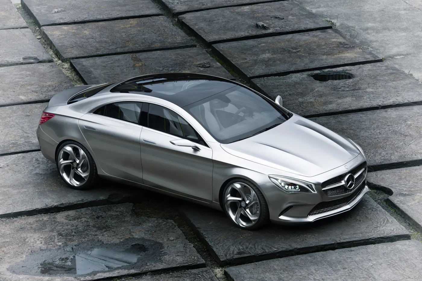 3384893-mercedes-concept-style-coupe.jpg