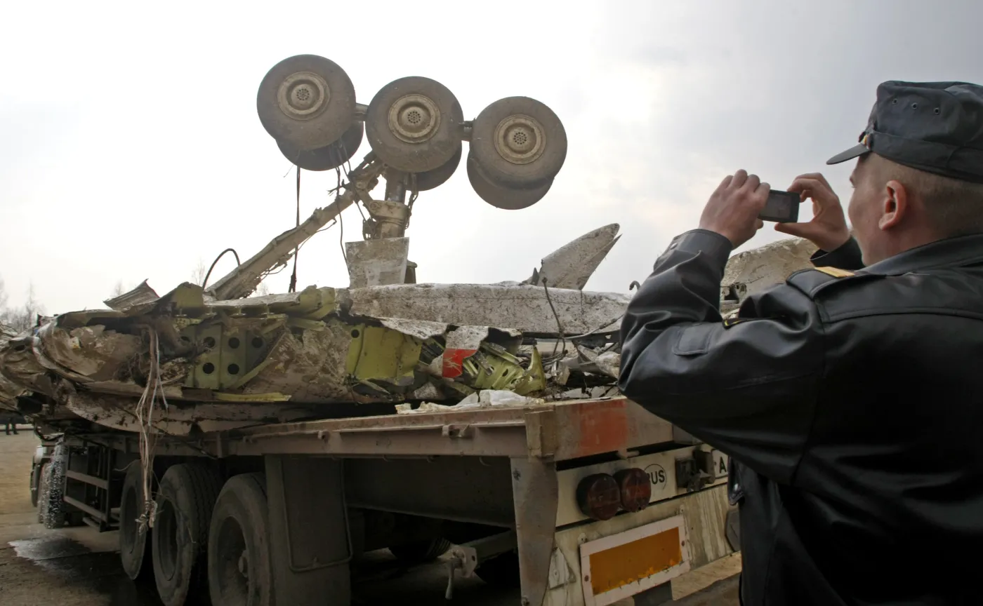 Szef lotniczej komisji mówi, kiedy generałowie byli w kokpicie