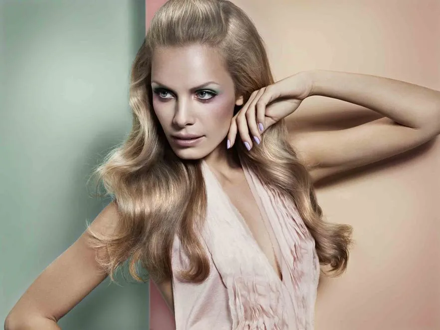 Wiosenny makijaż w pastelach: róż, fiolet i pistacja w akcji