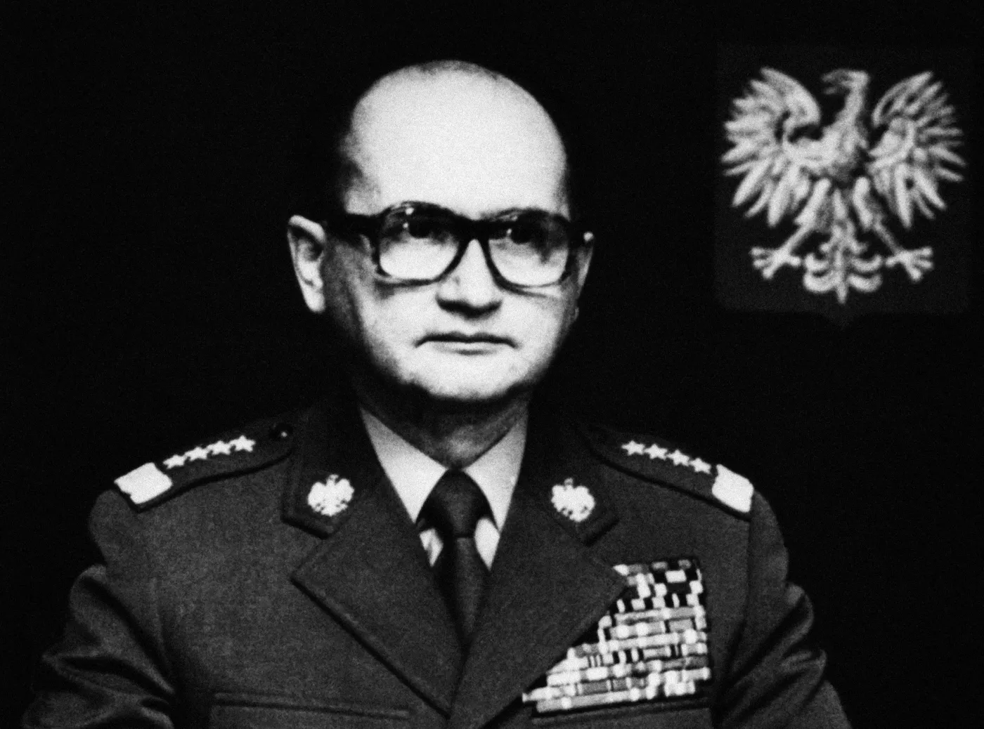 Film o Jaruzelskim uwięziony w TVP. Dlaczego?