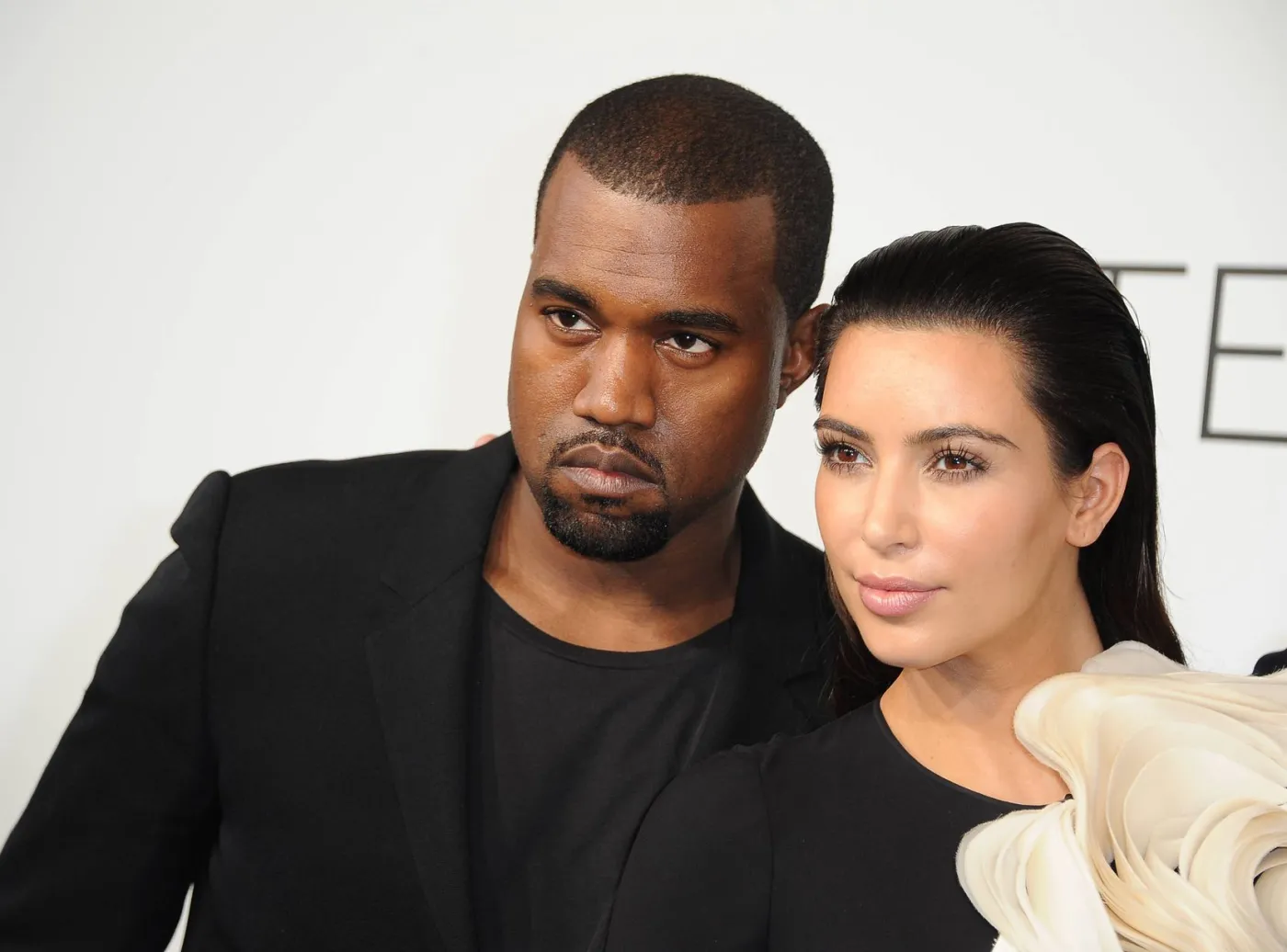 Kanye West poprosi o rękę Kim Kardashian. Sam zaprojektuje pierścionek