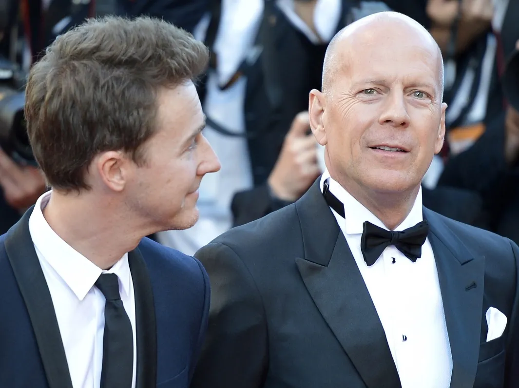 3505691-bruce-willis-i-edward-norton.jpg