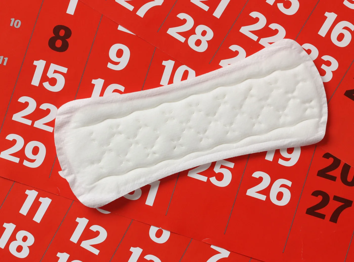 Zmiany miesiączkowania po szczepionce na COVID-19 niewielkie i krótkotrwałe