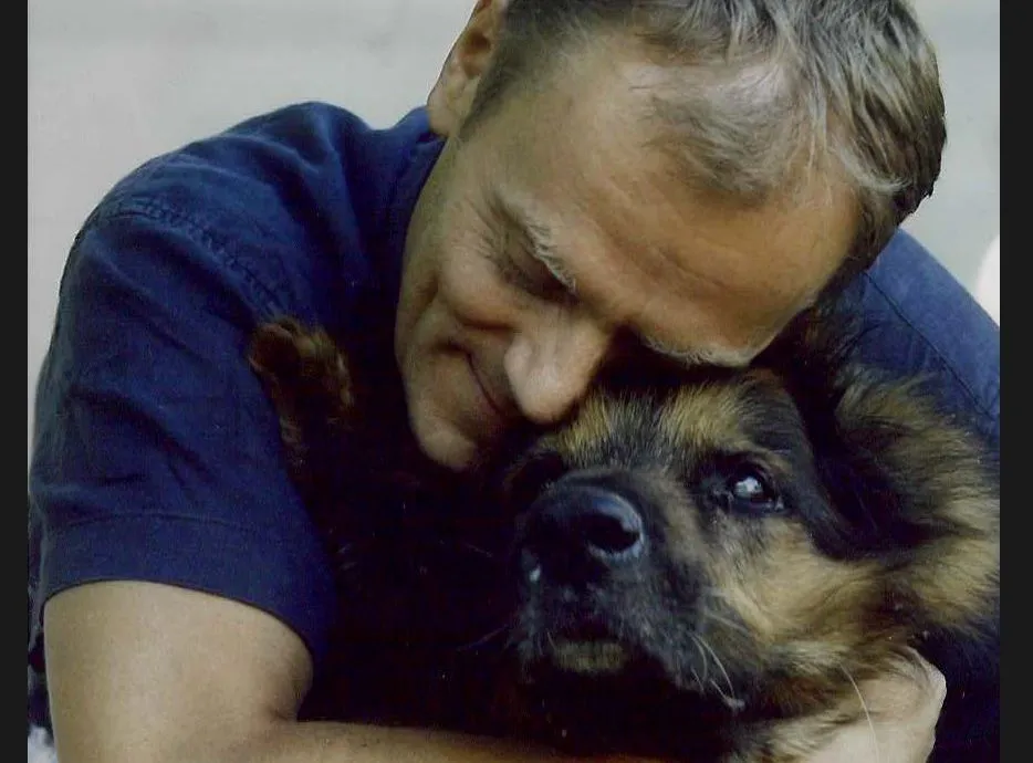 Donald Tusk z psem Szeryfem