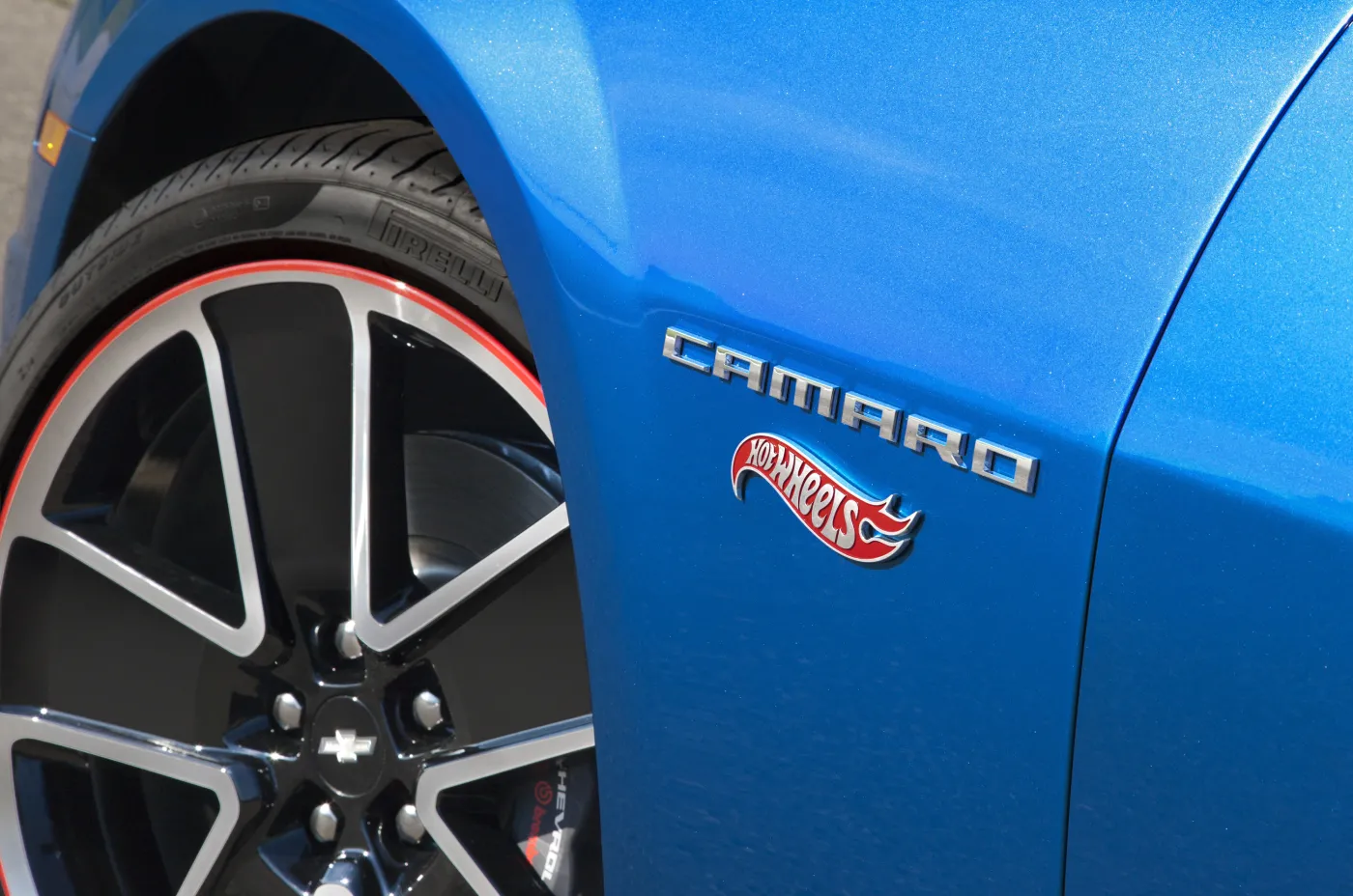 4215696-2012sema-camaro-hotwheels05.jpg