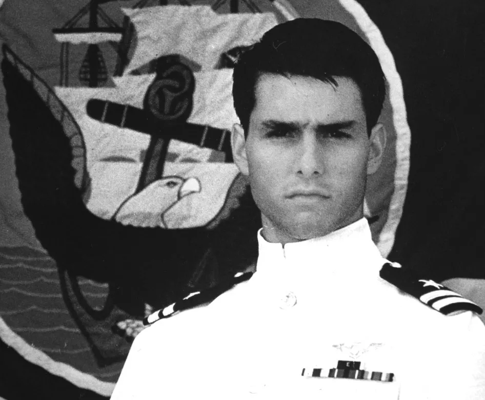 Tom Cruise w filmie "Top Gun"