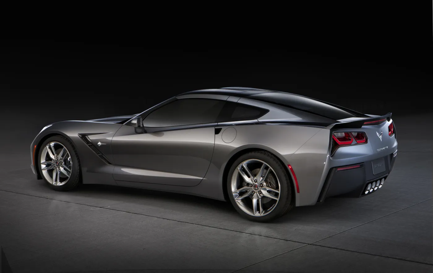 4512589-2014-chevrolet-corvette-002.jpg