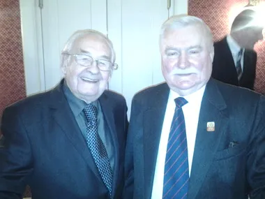 4573700-lech-walesa-i-andrzej-wajda.jpg