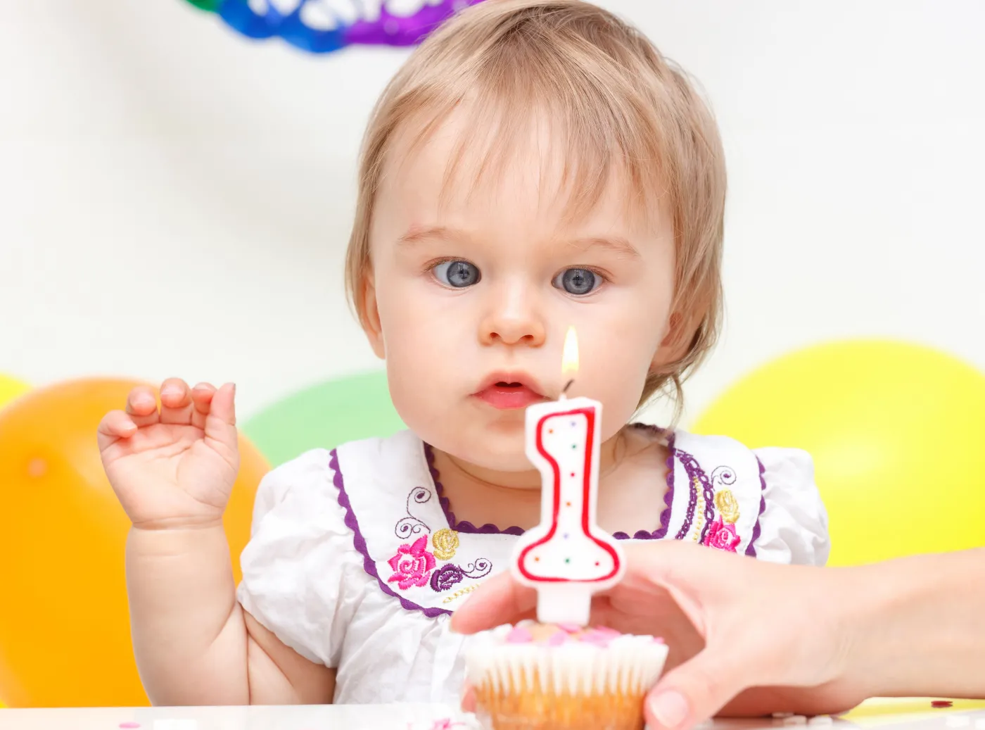 Zakażą dzieciom zdmuchiwania świeczek na torcie