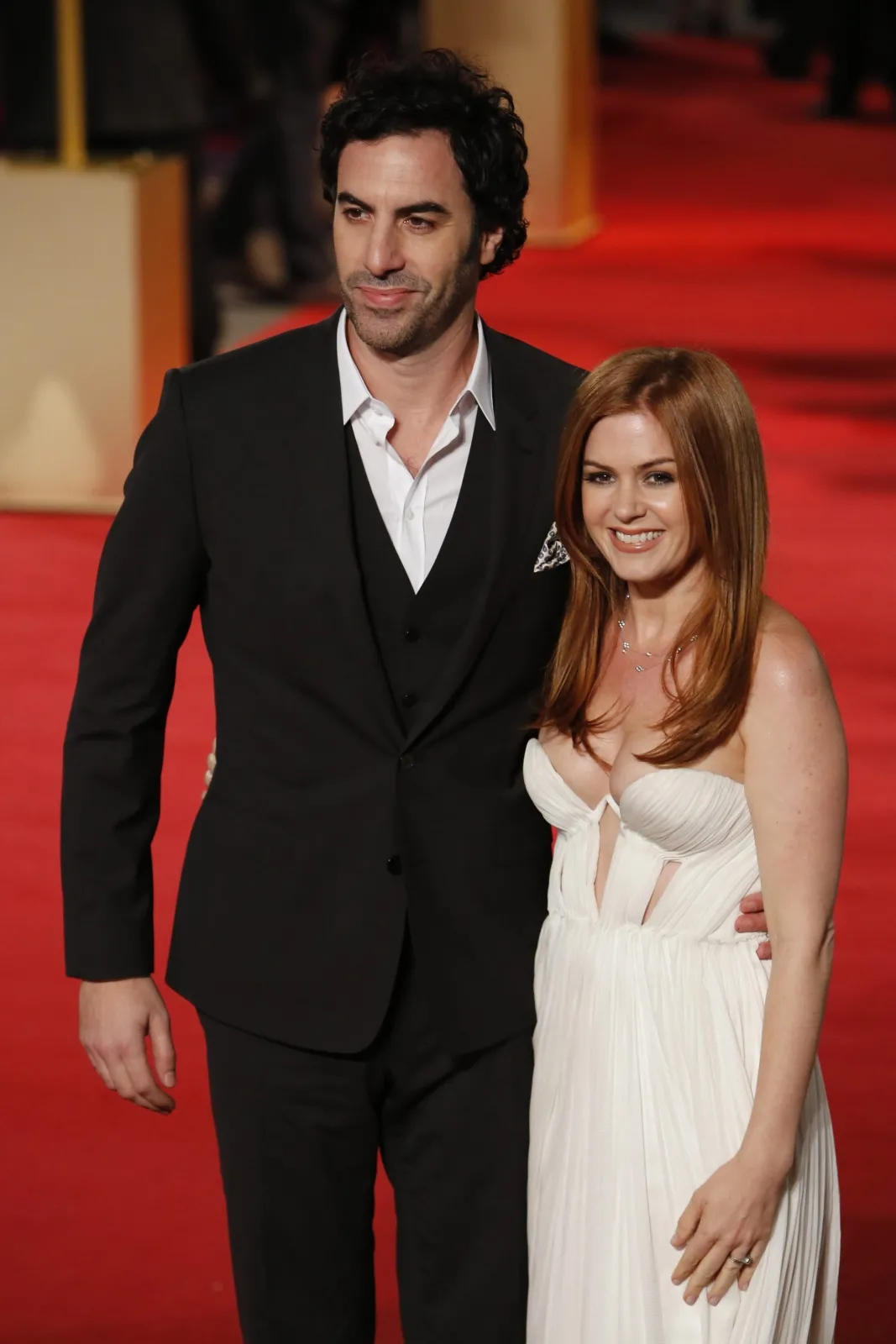 4369679-sacha-baron-cohen-z-zona-isla.jpg