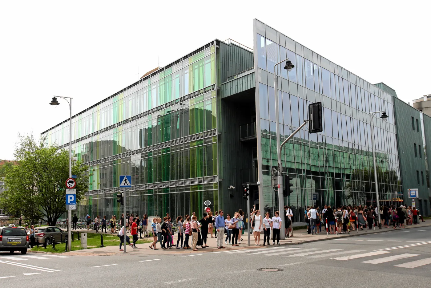 4944842-budynek-przyjazny-warszawie.jpg
