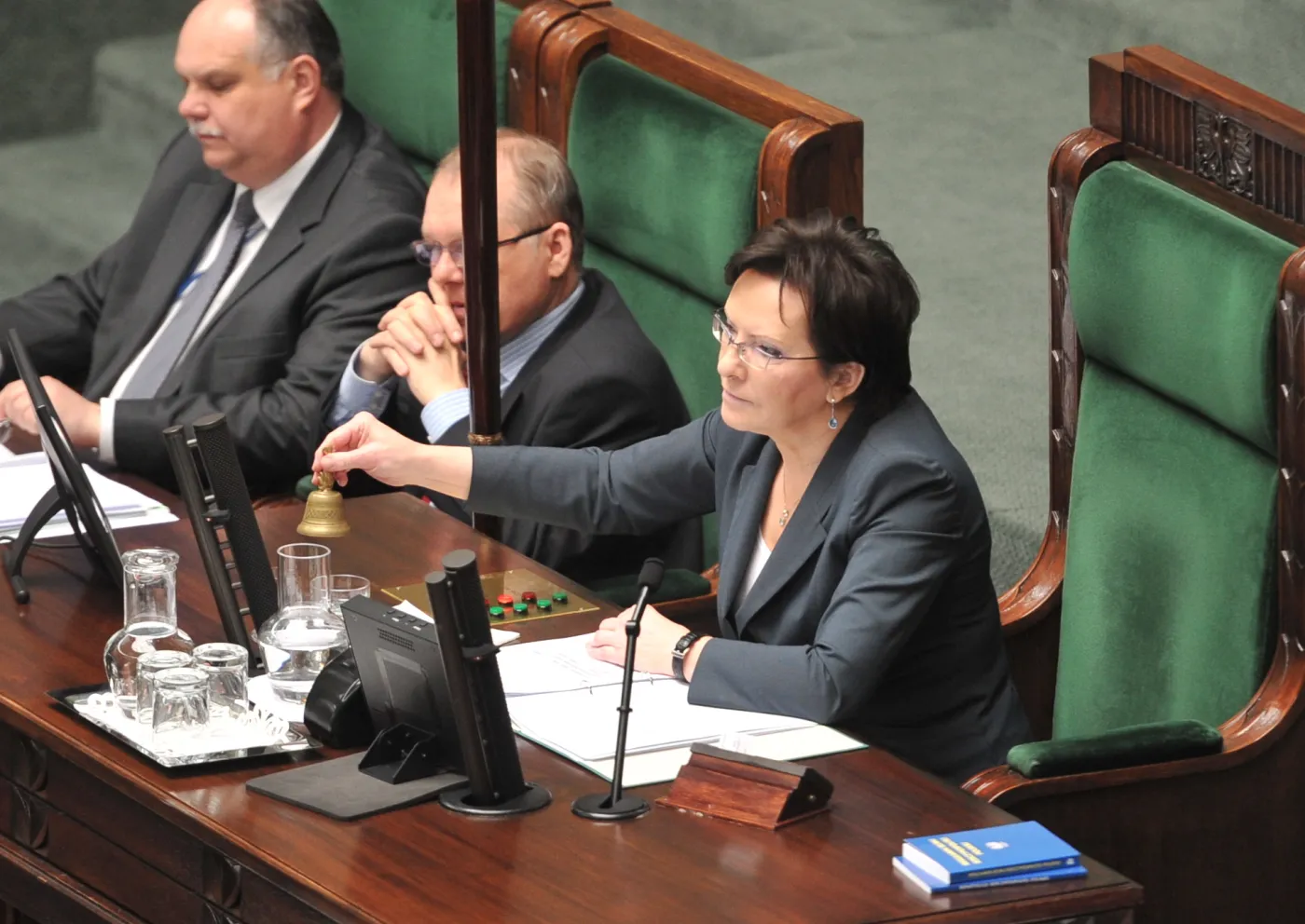 Parlamentarne biuro podróży. Kontrowersyjnych wyjazdów nie brakuje