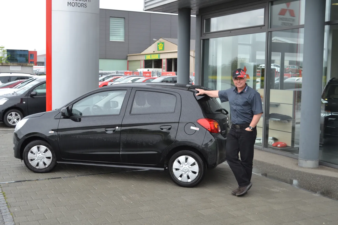 Nowy rekord na jednym baku! Oto proste triki szwajcarskiego mistrza oszczędzania