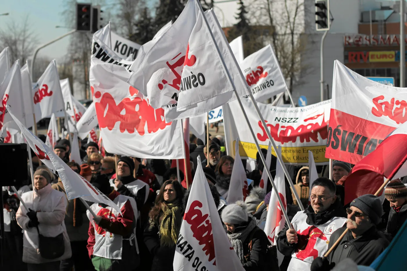 Senator Platformy przygotował bat na związki zawodowe
